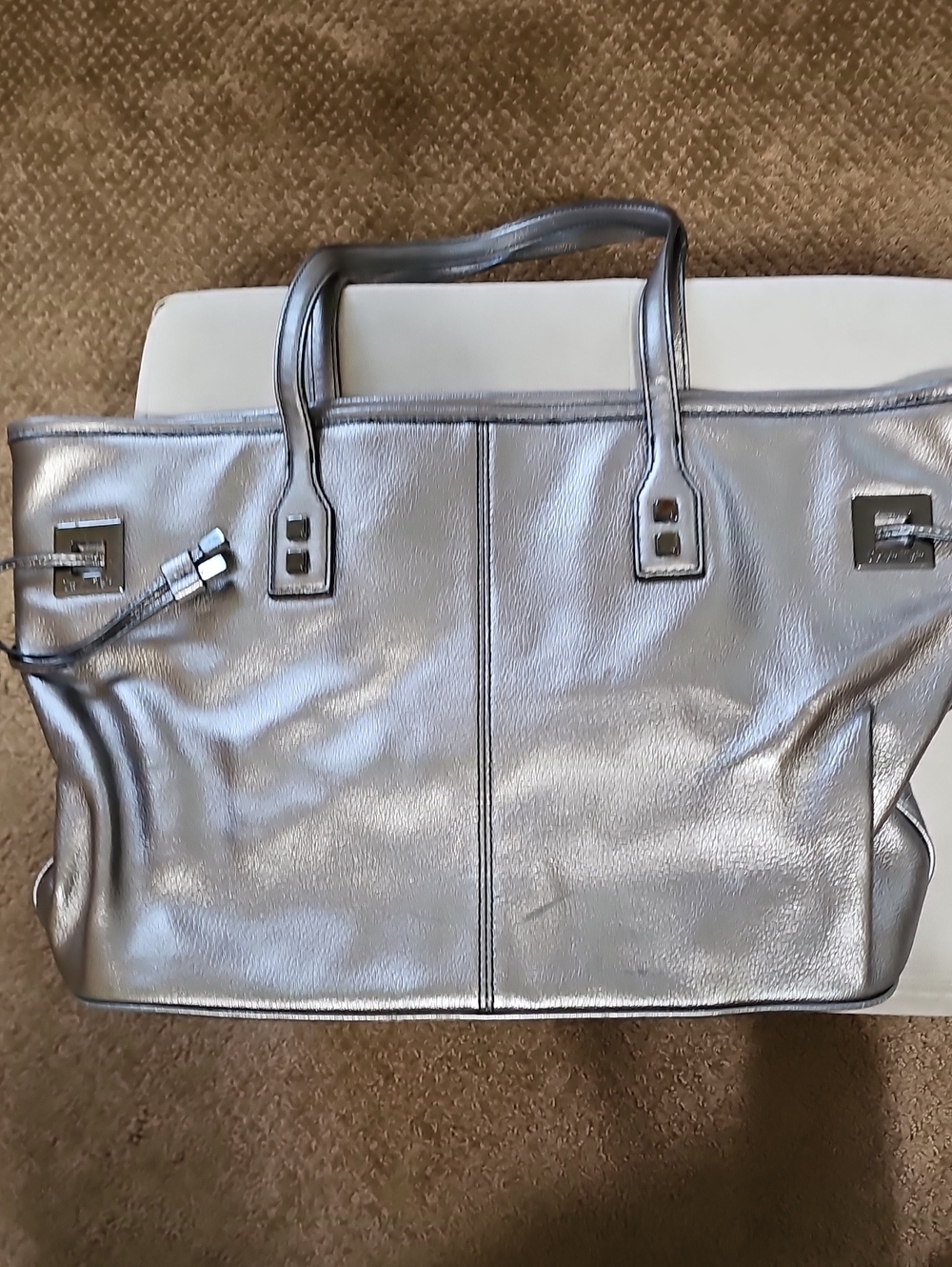 Calvin Klein Metallic Silver Tote Bag - Sleek Women's Carryall